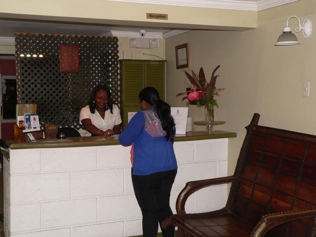 Coblentz Inn Boutique Hotel Port of Spain Extérieur photo