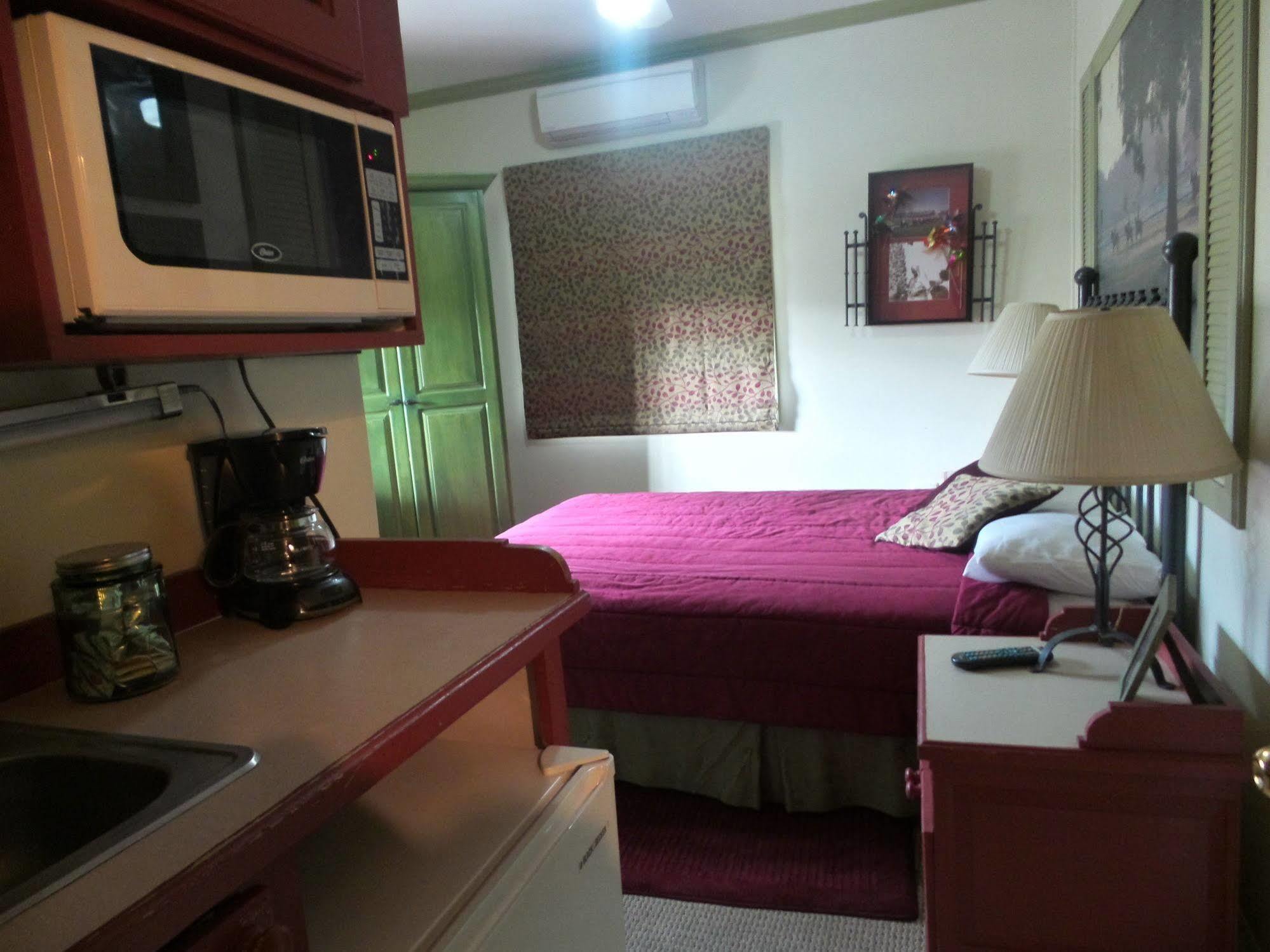 Coblentz Inn Boutique Hotel Port of Spain Extérieur photo