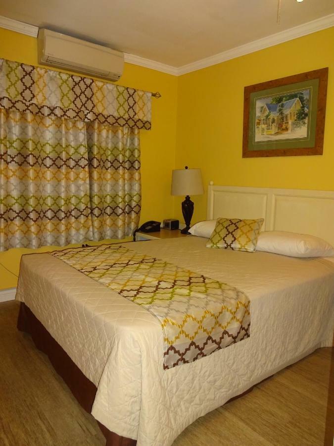 Coblentz Inn Boutique Hotel Port of Spain Extérieur photo